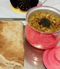 آش رشته و نون محلی خودم پز مخصوص مادرگلمممم