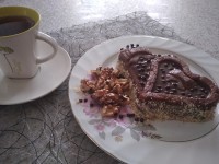 حلوا گردو وشکلات