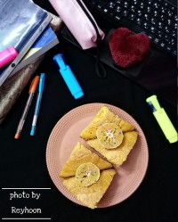 کیک روز دانشجو کیک هل و گلاب زعفرانی