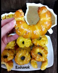 پیراشکی مرغ وپیازچه