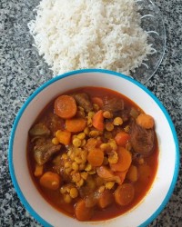 خورشت هویج آلو با گوشت