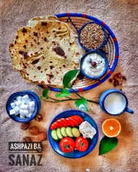 عصرونه پاییزی (ماست و نون خونگی)