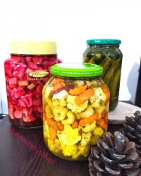 ترشی مخلوط بازاری