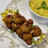 کوفته برنج و لپه با طعم آلو و زرشک وسوپ جو