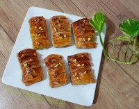 شیرینی دانمارکی (گل محمدی)