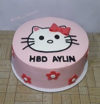 کیک خامه ای سفارش مشتری