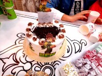 مراحل تهیه کیک سورپرایز پولی