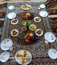 دورهمی با دوستان