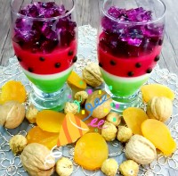 پاناکوتا وانیلی با خرده ژله انار