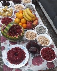 سفره یلدا خاطره ای دور یاد باد ان روزگاران یاد باد