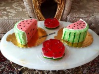 کیک و ژله هندوانه (مخصوص یلدا) هدیه به مادر و خواهرشوهرم