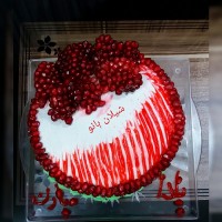 کیک خامه یلدای99 با فیلینگ موز وگردو