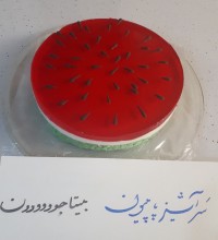 چیزکیک یلدایی و باسلوق لبو