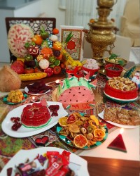 میز یلدا