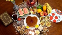 میز یلدایی