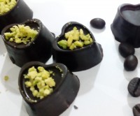 شکلات با مغز کره فندق عاااالیه