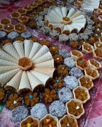 پستی از جنس غم