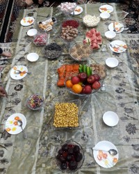 اینم شب یلداخونه مامانم...