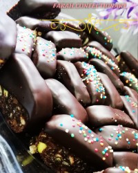 شکلات بیسکویتی