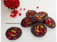 شکلات اناری یلدایی