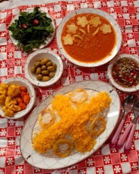 لطفا ورق بزنید