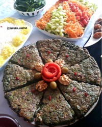 کوکو سبزی قالبی در فر