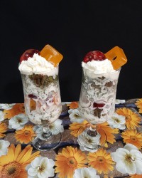 ترایفل ژله بستنی