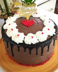 کیک شکلاتی تولد