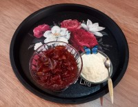 مربای به و سرشیر خانگی
