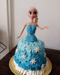 کیک باربی با فیلینگ موز و گردو