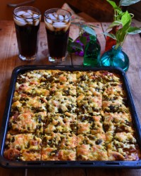 این شما و این پیتزای مخصوص شروین