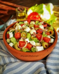 سالاد یونانی