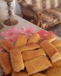 نان خرمایی به به عاشقشم لایک شع رگبارییییی