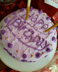 تولد خواهر جونم اینم کیک بدون تجهیزات من واسه خواهرم