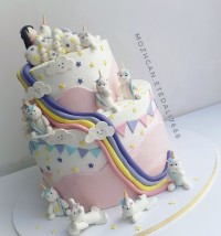 کیک اسب تک شاخ