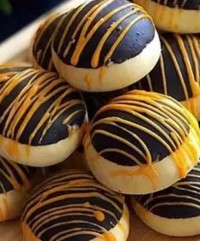 شیرینی شکلاتی پرتقالی