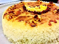 برنج قالبی با ته دیگ سیب زمینی