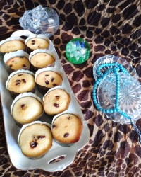 کاپ کیک وانیلی کشمشی