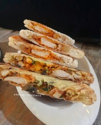 پنینی مرغ سوخاری