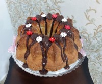 کیک با تزئین گاناش