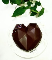 کیک وانیلی سورپرایز