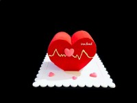 کیک قلب ایستاده جذاب