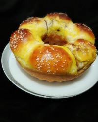 نان قالبی ورق بزنین