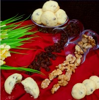 شیرینی کشمشی و گردویی