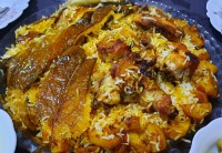 ته چین مرغ و سیب زمینی با ته دیگ کاهو