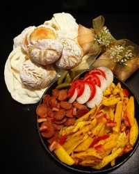 مینی نان همبرگر بدون تخم مرغ کپشن حتما خوانده شود