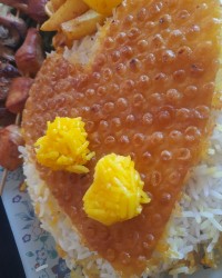 جوجه زعفرانی سیخ چوبی داخل فر