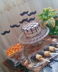 کیک شیفون شکلاتی عریان