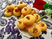 شیرینی گردویی زعفرانی