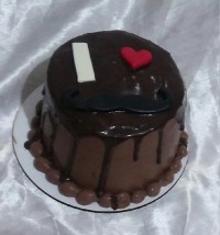 سلام دوست جونیاباچشمای قشنگتون زیباببینینش??